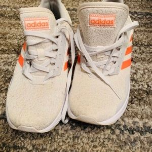 Size 7 Adidas Duramo 9